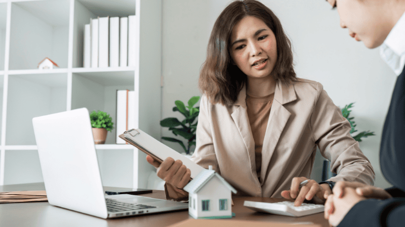 How to Qualify for First-Time Home Buyer Grants and Programs
